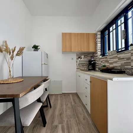 Casa vacanze Elgreco Apartment, At Tigaki, Near The Sea 